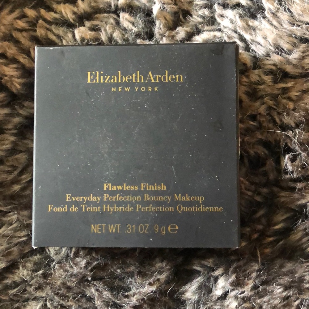 Elizabeth Arden flawless finish makeup